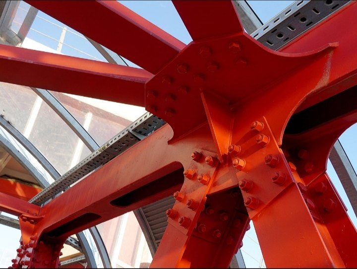 Traitement anticorrosion industriel pour structures métalliques en Algérie – West Industry